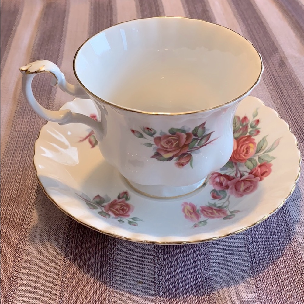 Royal Albert Set